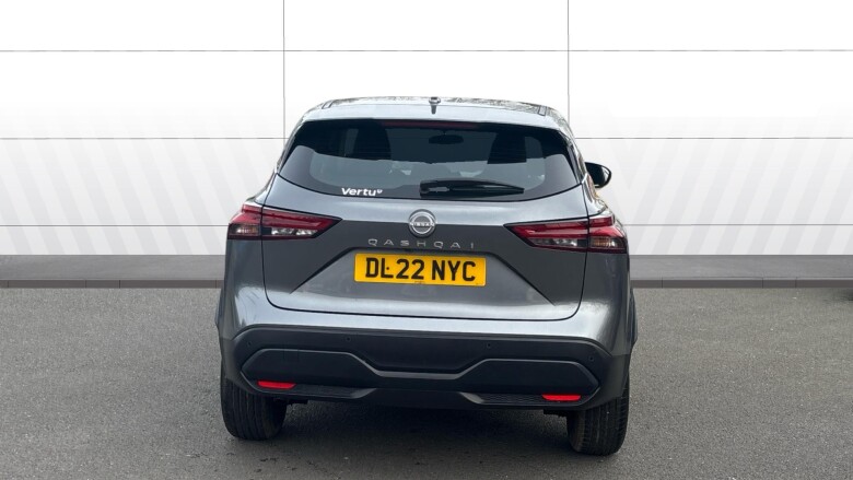 Nissan Qashqai 1.3 DiG-T MH Acenta Premium 5dr Petrol Hatchback